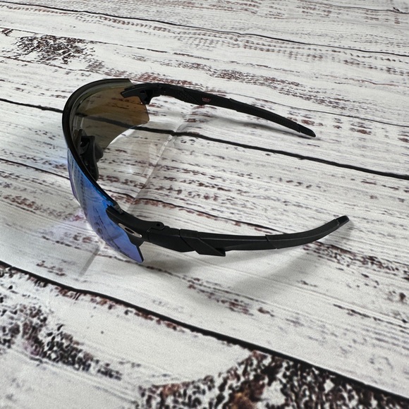 NEW Oakley Encoder Sapphire Prizm Lenses w/ Matte Black Frame Men’s Sunglasses - Picture 2 of 6